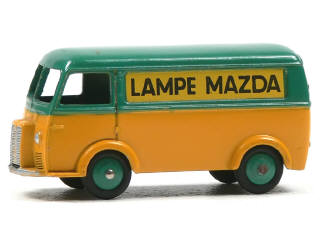 Lot 169 - DINKY TOYS (FRANCE) (1)