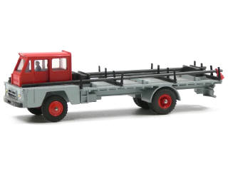 Lot 204 - DINKY TOYS (FRANCE) (1)