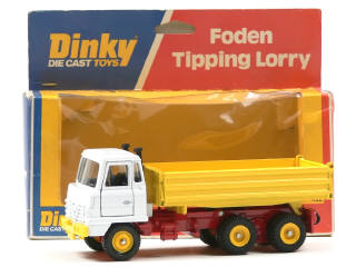 Lot 245 - DINKY TOYS (GB) (1)