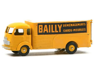 Lot 180 - DINKY TOYS (FRANCE) (1)