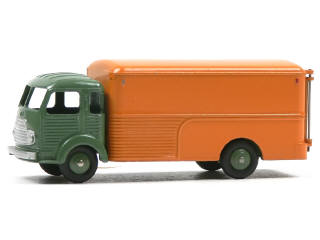 Lot 177 - DINKY TOYS (FRANCE) (1)