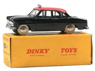 Lot 137 - DINKY TOYS (FRANCE) (1)