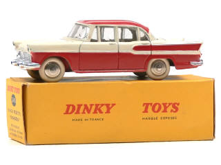 Lot 123 - DINKY TOYS (FRANCE) (1)