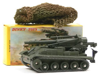 Lot 235 - DINKY TOYS (FRANCE) (1)