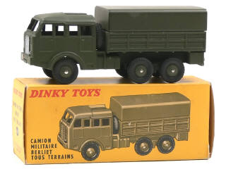 Lot 231 - DINKY TOYS (FRANCE) (1)