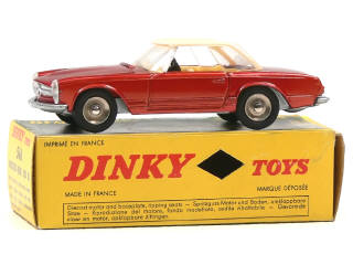 Lot 161 - DINKY TOYS (FRANCE) (1)