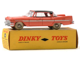 Lot 182 - DINKY TOYS (FRANCE) (1)