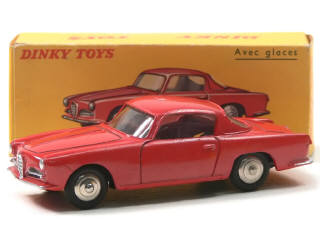 Lot 122 - DINKY TOYS (FRANCE) (1)