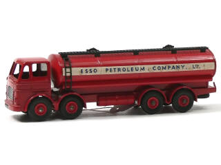 Lot 107 - DINKY TOYS (GB) (1)