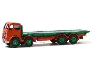 Lot 101 - DINKY TOYS (GB) (1)