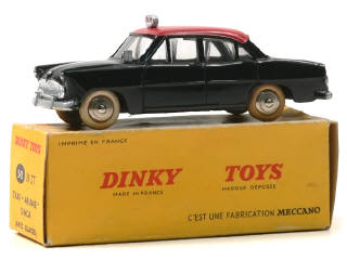 Lot 136 - DINKY TOYS (FRANCE) (1)