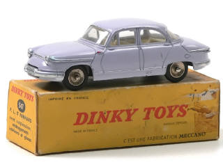 Lot 184 - DINKY TOYS (FRANCE) (1)