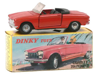 Lot 893 - DINKY TOYS (FRANCE) (1)