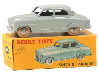 Lot 851 - DINKY TOYS (FRANCE) (1)