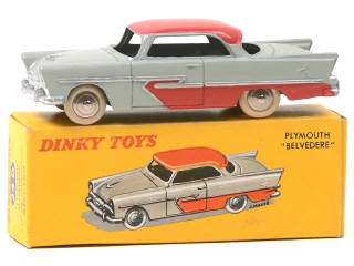 Lot 812 - DINKY TOYS (FRANCE) (1)