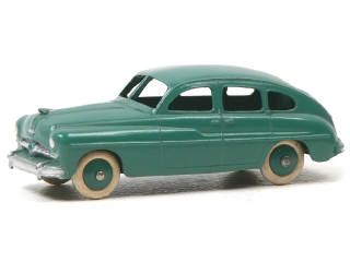 Lot 836 - DINKY TOYS (FRANCE) (1)