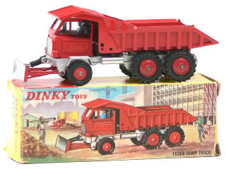 Lot 723 - DINKY TOYS (GB) (1)
