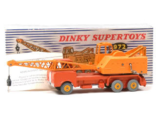 Lot 729 - DINKY TOYS (GB) (1)