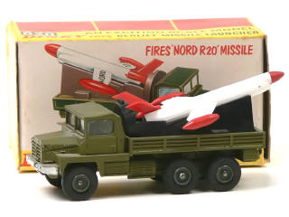 Lot 733 - DINKY TOYS (GB) (1)