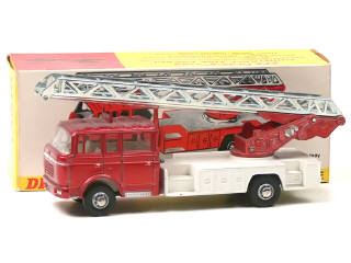 Lot 722 - DINKY TOYS (GB) (1)