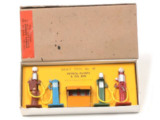 Lot 658 - DINKY TOYS (GB) (1)