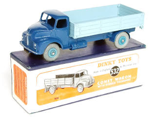Lot 695 - DINKY TOYS (GB) (1)