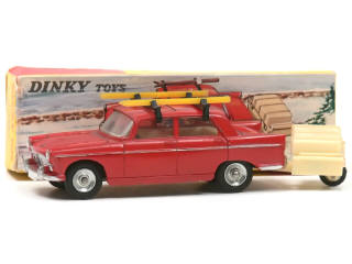 Lot 797 - DINKY TOYS (FRANCE) (1)