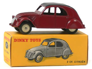 Lot 664 - DINKY TOYS (FRANCE) (1)