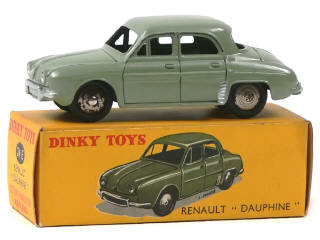 Lot 631 - DINKY TOYS (FRANCE) (1)