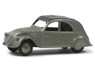 Lot 662 - DINKY TOYS (FRANCE) (1)