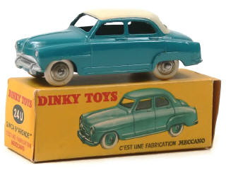 Lot 671 - DINKY TOYS (FRANCE) (1)