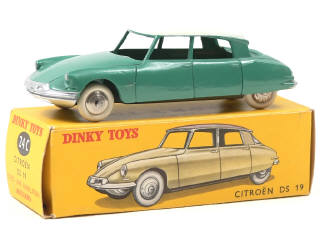 Lot 626 - DINKY TOYS (FRANCE) (1)