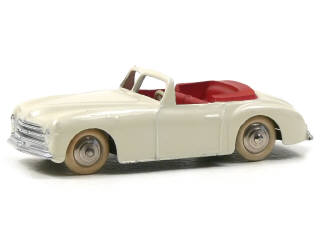 Lot 661 - DINKY TOYS (FRANCE) (1)
