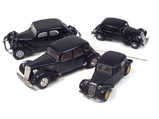 Lot 163 - DIVERS (4)
