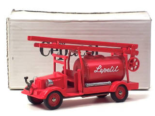 Lot 669 - ART'S METAL (ITALIE) (1)