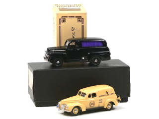 Lot 783 - BROOKLIN MODELS (GB) (2)