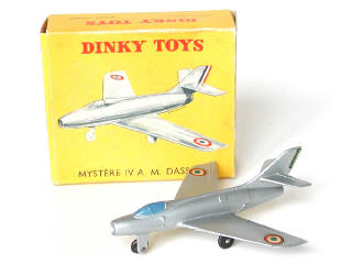 Lot 38 - DINKY TOYS (FRANCE) (1)