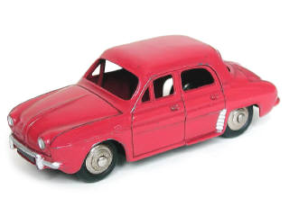 Lot 132 - DINKY TOYS (FRANCE) (1)