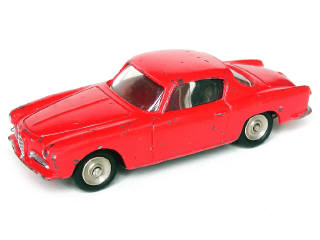 Lot 135 - DINKY TOYS (FRANCE) (1)
