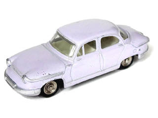 Lot 136 - DINKY TOYS (FRANCE) (1)