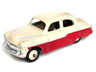 Lot 147 - DINKY TOYS (GB) (1)