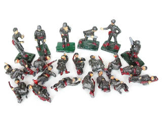 Lot 233 - DIVERS (22)