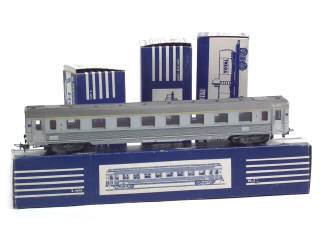 Lot 299 - HORNBY 'HO' (4)