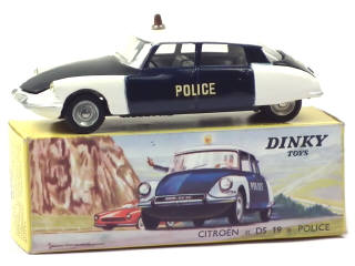 Lot 622 - DINKY TOYS (FRANCE) (1)