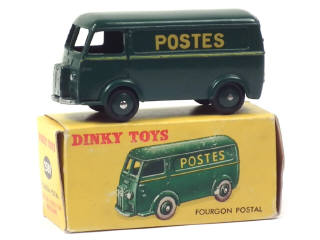 Lot 591 - DINKY TOYS (FRANCE) (1)