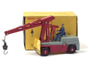 Lot 618 - DINKY TOYS (FRANCE) (1)