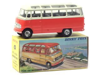 Lot 669 - DINKY TOYS (FRANCE) (1)