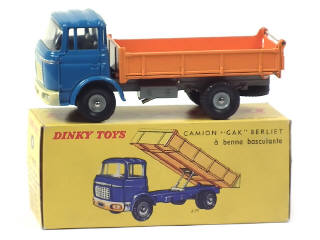 Lot 710 - DINKY TOYS (FRANCE) (1)