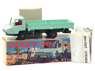 Lot 699 - DINKY TOYS (FRANCE) (1)