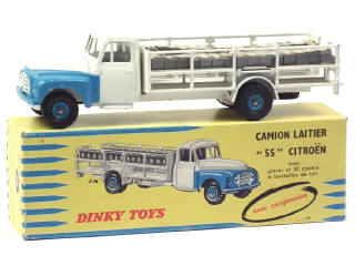 Lot 711 - DINKY TOYS (FRANCE) (1)